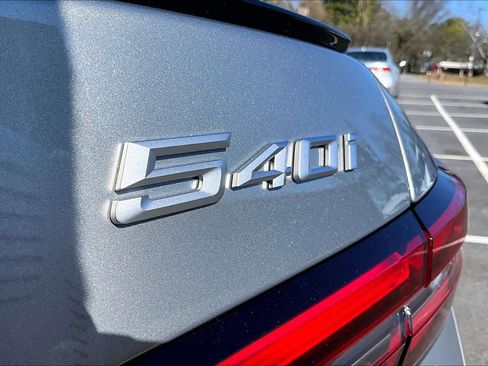 Used 2026 BMW 540i xDrive w/ M Sport Package image 31