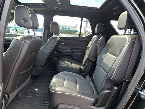 Used 2023 Chevrolet Traverse Premier w/ Redline Edition AWD/4WD image 10