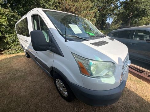 Used 2016 Ford Transit 350 XLT RWD image 3