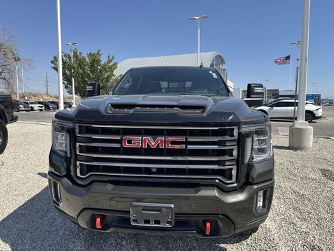 Used 2023 GMC Sierra 3500 AT4 w/ AT4 Premium Plus Package AWD/4WD image 2