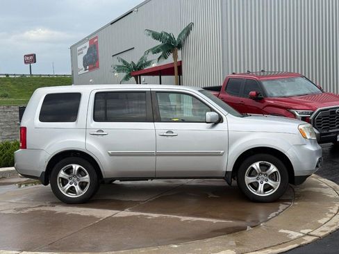 Used 2014 Honda Pilot EX image 2