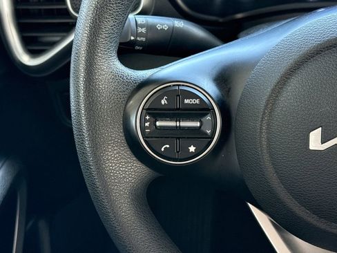 Used 2024 Kia Soul LX w/ Option Group 015 FWD image 31