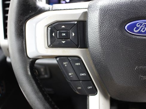 Used 2019 Ford F350 Lariat w/ Lariat Value Package AWD/4WD image 11