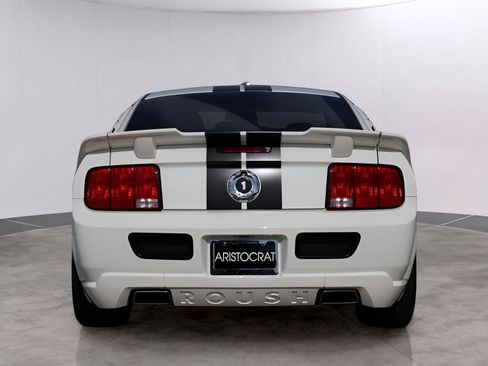 Used 2005 Ford Mustang GT RWD image 6