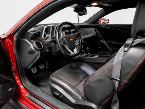 Used 2014 Chevrolet Camaro ZL1 RWD image 3
