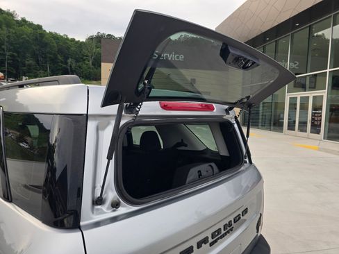 Used 2022 Ford Bronco Sport AWD/4WD image 10