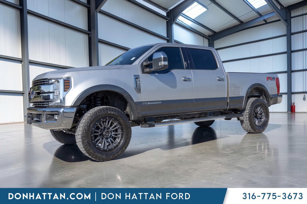 Used 2019 Ford F350 Lariat w/ Lariat Ultimate Package AWD/4WD image 2