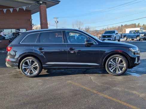 Used 2020 Audi Q7 3.0T Prestige w/ Prestige Package image 12