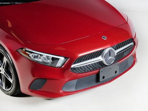 Used 2021 Mercedes-Benz A 220 4MATIC image 32