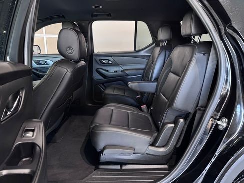 Certified 2023 Chevrolet Traverse LT image 11