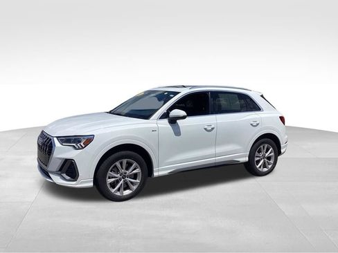 Used 2025 Audi Q3 2.0T Premium AWD/4WD image 3
