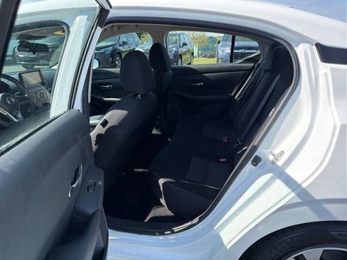 Used 2021 Nissan Sentra SV FWD image 15