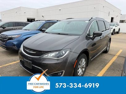 Used 2018 Chrysler Pacifica Touring-L