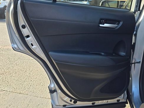 Used 2023 Toyota Corolla Cross XLE image 18