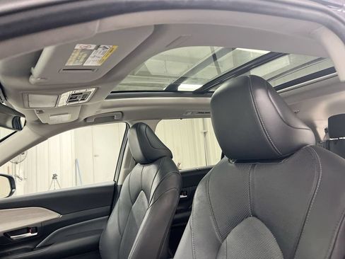 Used 2024 Toyota Grand Highlander AWD image 20