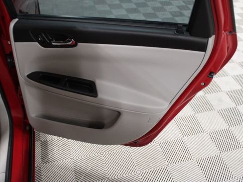 Used 2008 Chevrolet Impala SS w/ Convenience Package image 21