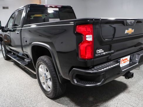 Used 2022 Chevrolet Silverado 2500 LTZ w/ Z71 Chrome Sport Edition AWD/4WD image 9