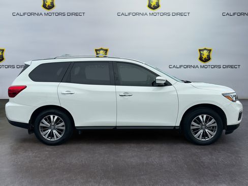 Used 2020 Nissan Pathfinder S image 6
