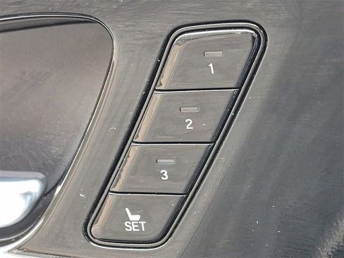 Used 2023 Acura MDX SH-AWD w/ Technology Package image 28