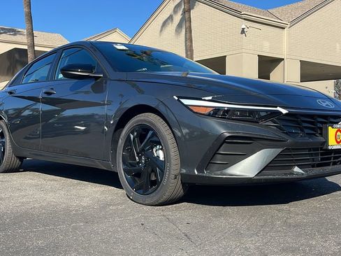 New 2026 Hyundai Elantra Sport image 5