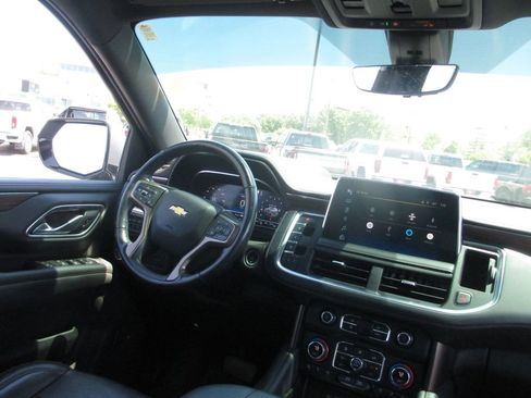 Used 2022 Chevrolet Suburban High Country AWD/4WD image 29