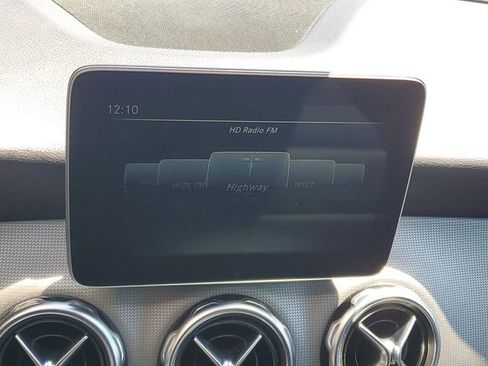 Used 2020 Mercedes-Benz GLA 250 GLA 250 image 4