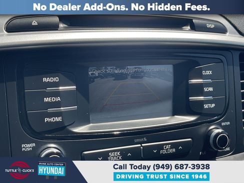 Used 2017 Kia Sorento FWD image 32