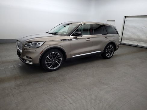 Used 2020 Lincoln Aviator Reserve w/ Equipment Group 202A AWD/4WD image 2