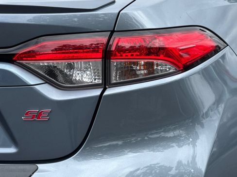 Used 2022 Toyota Corolla SE FWD image 25