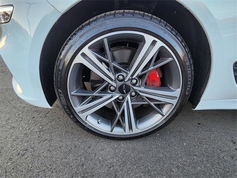 Used 2025 Genesis G70 2.5T w/ Sport Prestige Package image 31