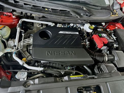 Used 2023 Nissan Rogue SV image 31
