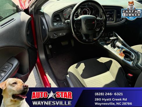 Used 2022 Dodge Challenger R/T RWD image 9