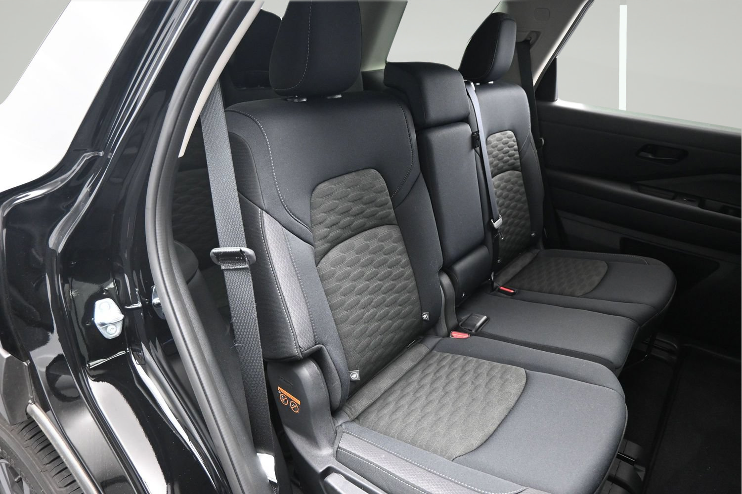 Certified 2026 Nissan Pathfinder SV FWD image 13