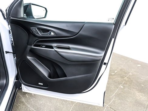 Used 2024 Chevrolet Equinox Premier image 24