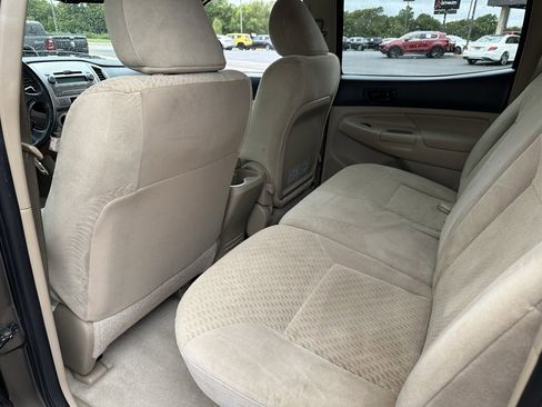 Used 2011 Toyota Tacoma PreRunner image 14