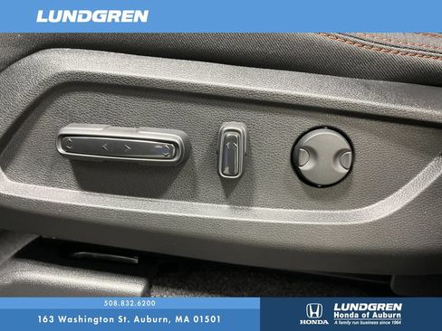 New 2026 Honda Pilot Sport image 18