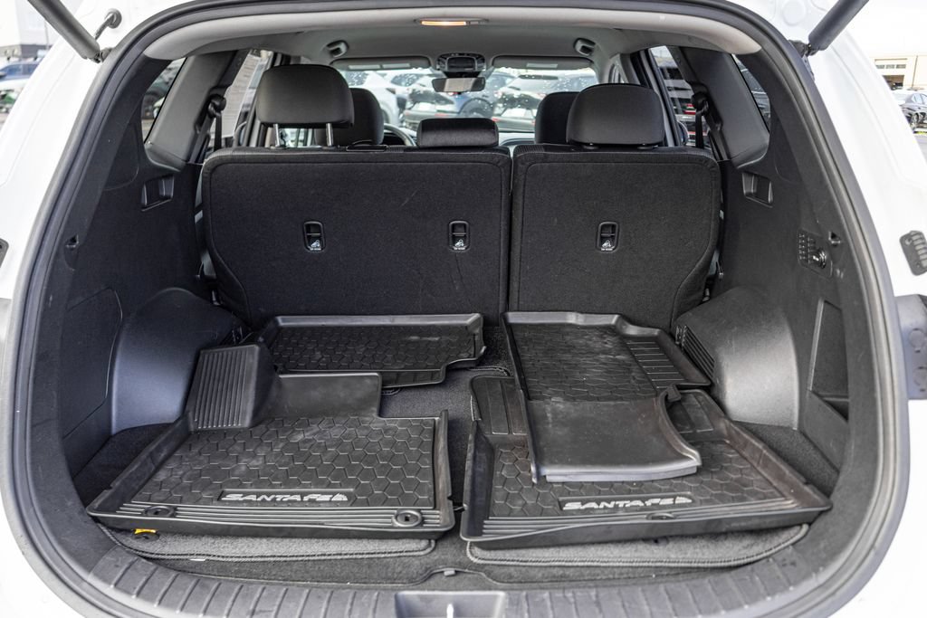 Used 2023 Hyundai Santa Fe SEL w/ Cargo Package FWD image 31