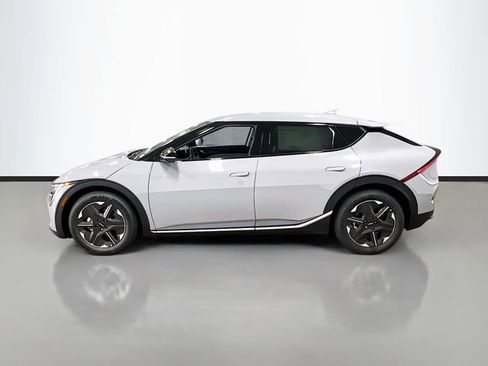 New 2025 Kia EV6 Light image 4
