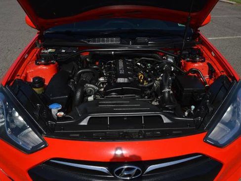 Used 2014 Hyundai Genesis 2.0T image 30