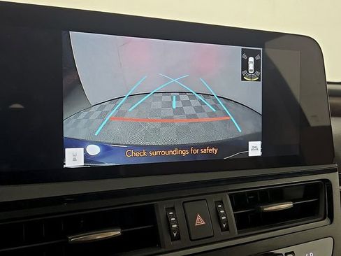 Used 2025 Lexus ES 300h w/ Premium Package FWD image 21