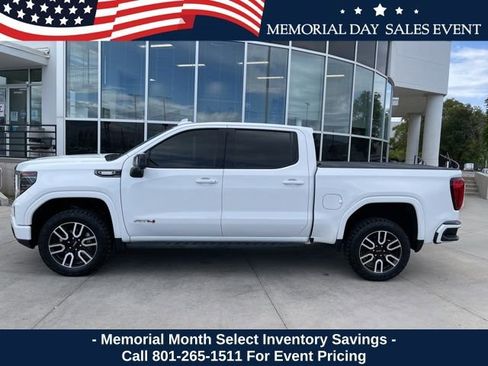 Used 2022 GMC Sierra 1500 AT4 w/ AT4 Premium Package AWD/4WD image 2