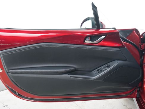 Used 2023 MAZDA MX-5 Miata Grand Touring RWD image 12