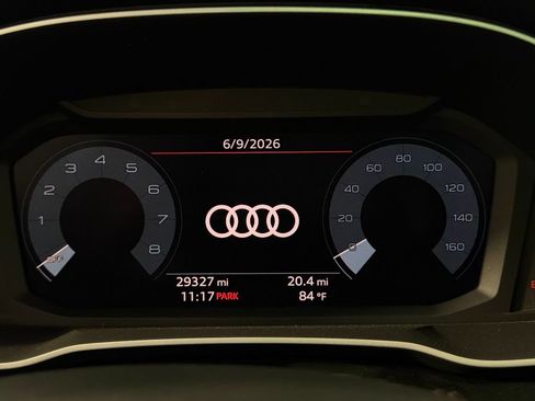 Used 2022 Audi Q3 2.0T Premium w/ Convenience Package AWD/4WD image 17