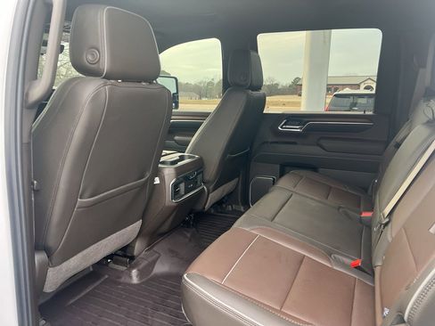 Used 2024 GMC Sierra 2500 Denali w/ Denali Reserve Package image 19