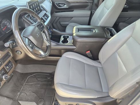 Used 2021 Chevrolet Tahoe Z71 w/ Z71 Signature Package AWD/4WD image 14