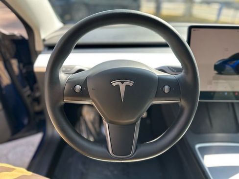 Used 2022 Tesla Model 3 Performance image 18