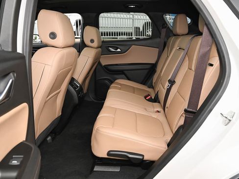 Used 2023 Chevrolet Blazer Premier FWD image 38