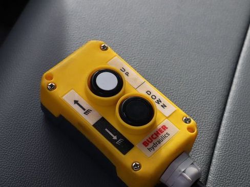 Used 2024 Ford F550 4x4 Regular Cab Super Duty image 23