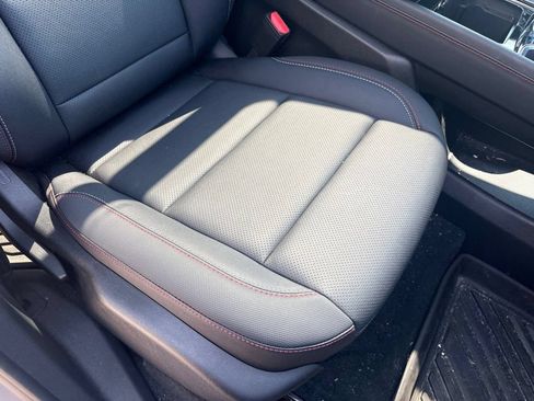 Used 2026 Chevrolet Traverse Z71 w/ Driver Confidence Package AWD/4WD image 28