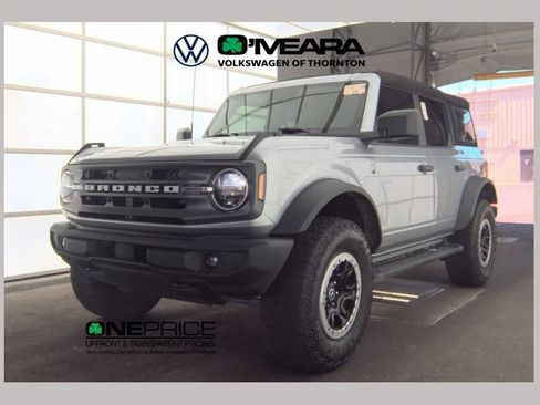 Used 2023 Ford Bronco Big Bend w/ Sasquatch Package AWD/4WD image 1